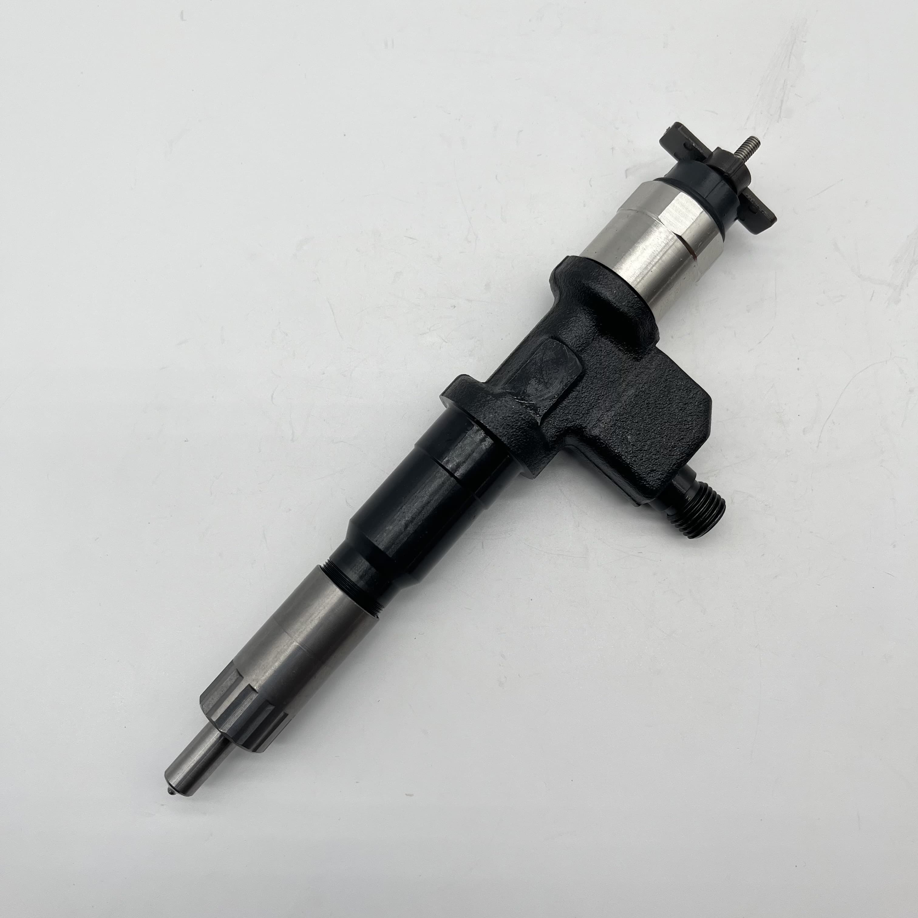 095000-5511 Den-So Fuel Injector For Isuzu 6WG1 6WF1