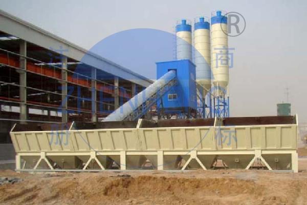 4 Bins Belt Type HZS90 Concrete Batching Plant Accurate Weighing For Commercial