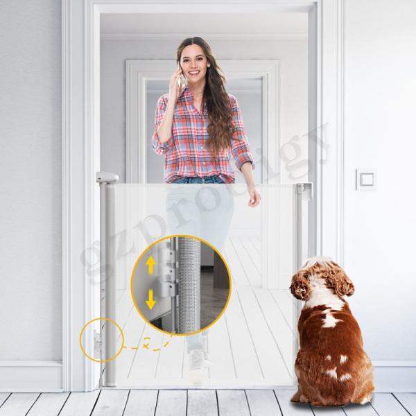 Indoor Outdoor Pet Gate Retractable Mesh Gate For Stairs