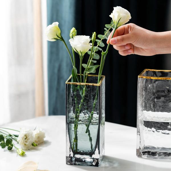 3 Feet Tall Glass Vase A Must-Have for Tabletop Decoration and Presents