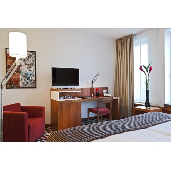 Гостиничный номер переклейки ранга E1 устанавливает