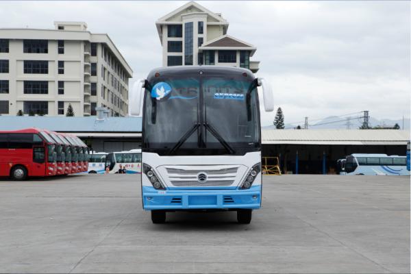 Autobus d'entraîneur utilisé 51 par sièges DongFeng Cummins Engine avec le moteur supérieur