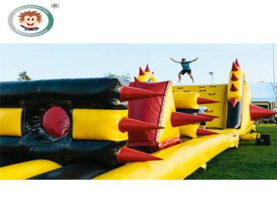 Divertimento inflável insano gigante 5K, leão-de-chácara do curso de obstáculo que corre forte dos eventos costurado