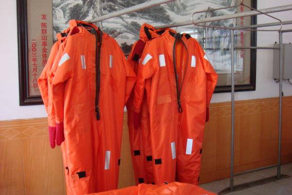 Factory Wholesale Immersion Suit for Warm Keeping.