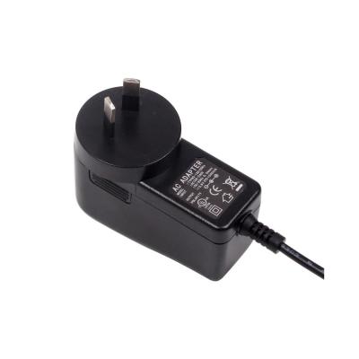 le chargeur portatif de puissance d'alimentation d'énergie de prise de 5V 3A 18W R-U avec du CE ROHS de câble de C.C et de connecteur TUV de C.C a délivré un certificat