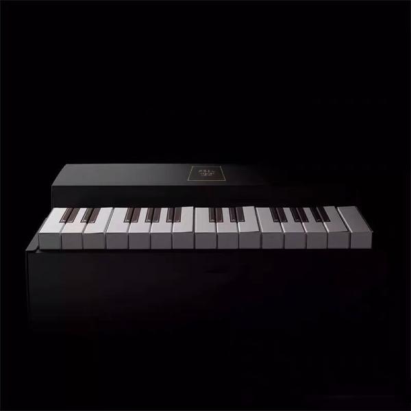 Customized Luxury Piano Shaped Chocolate Gift Packaging Box with Magnetic Closure