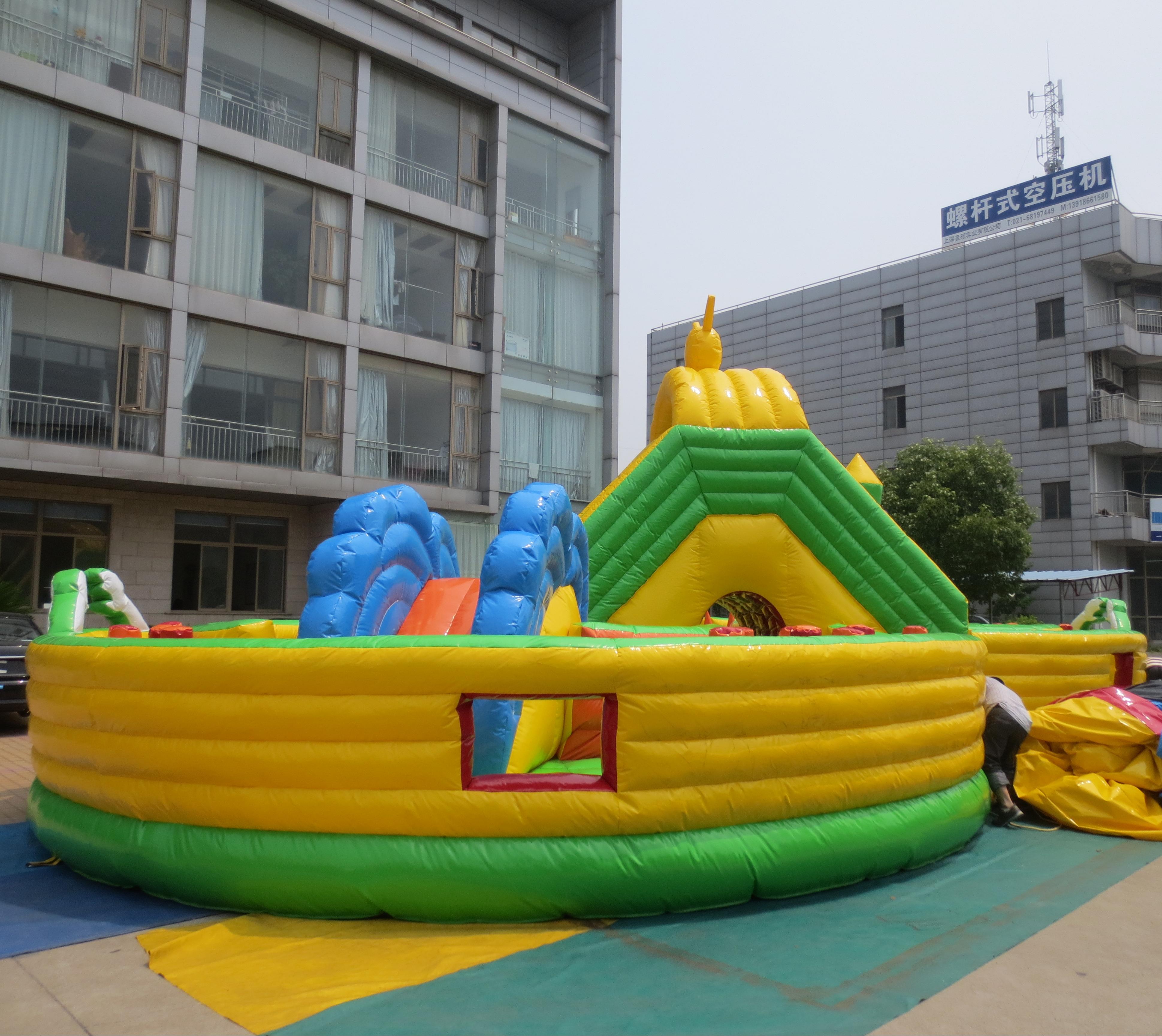 Outdoor Inflatable Castle for Kids Outdoor Bounce House with Slide & Obstacle Course Outdoor Bounce House