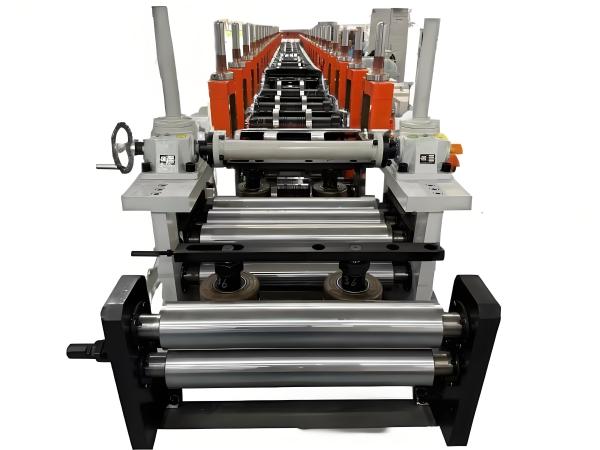 オーダーメイド ストラット ロール 形成 機械 正確 一貫 トラス ロール 形成 機械