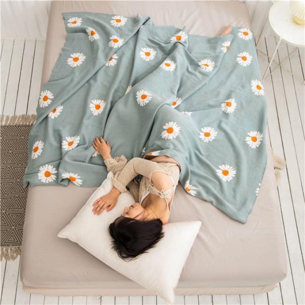 Y-W Luxury Nordic Jacquard Cotton Knit Throw Blanket Solid Pattern Eco-Friendly Sofa and Baby Blanket for Home and Travel