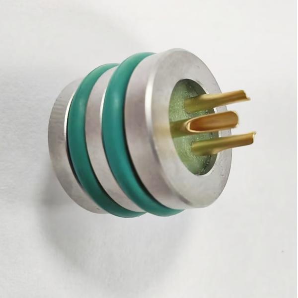 Герметические уплотнительные соединители 45 стальной класса 100A 300A 220V до 600V Электролинейная никелевая стеклянная изоляция