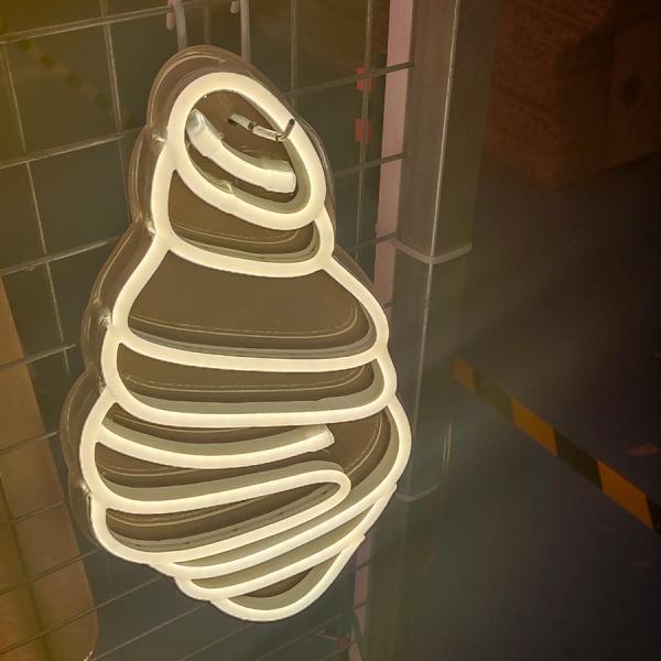 Deco освещения стены неоновой вывески пакета рожка круассана привело неоновую трубку гибкого трубопровода