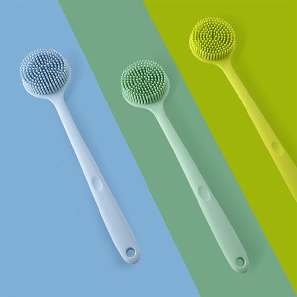 Deslize não a escova macia colorida do chuveiro do silicone da massagem da cerda