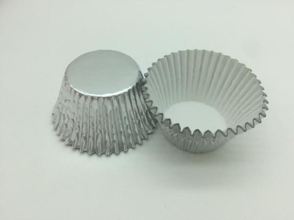 Heat Resist Aluminum Baking Cups Foil Muffin Liners Silver Round Shape For Bakery