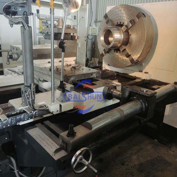 QK1325 Le tour de filtrage de tubes CNC 800 mm Swing 250 mm filtrage