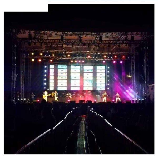 P2.976 Full Color Outdoor LED Display Panels 500x500mm Cabinets Front Open