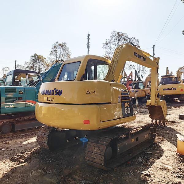 Équipement de déménagement de terre d'occasion japonais Pc60-7 Komatsu Mini Excavator 40Kw
