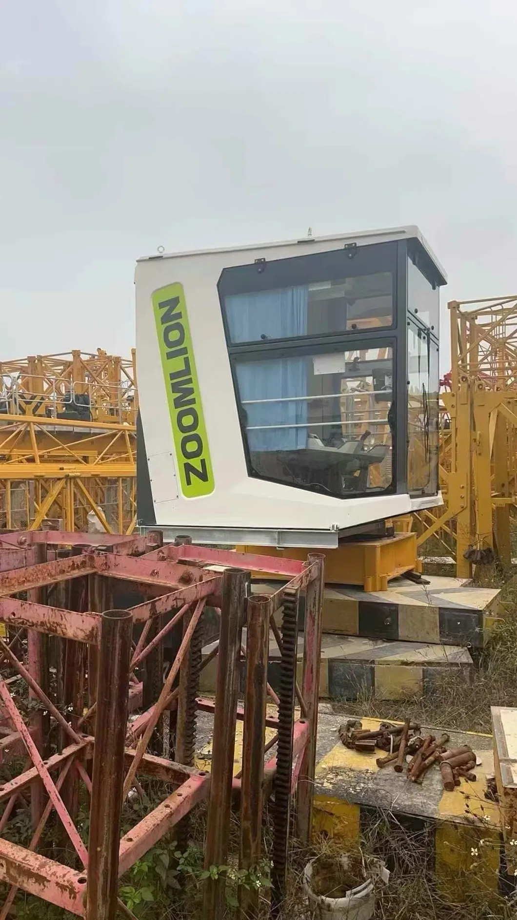 200m hauteur de levage Zoomlion Zoomlion 6015-8 Tour grue équipement de levage industriel