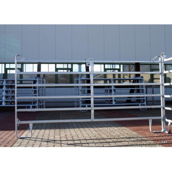 Water Dust Proof Cattle Yard Panels With Welded Top Caps And Foot Plates