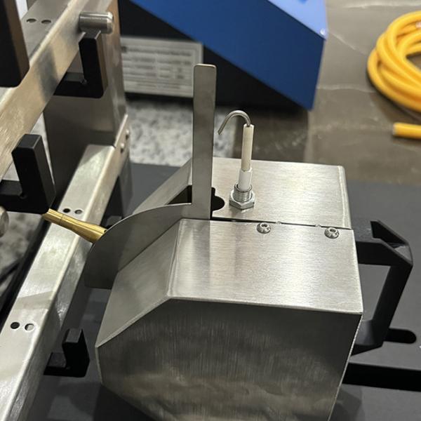 Machine d'essai de l'inflammabilité verticale multifonctionnelle ISO 6940 avec contrôle PLC