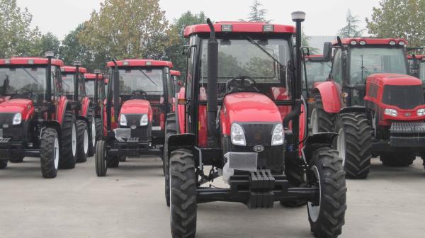 YTO X704 4 Wheel 70HP Agriculture Farm Tractor With Cabin