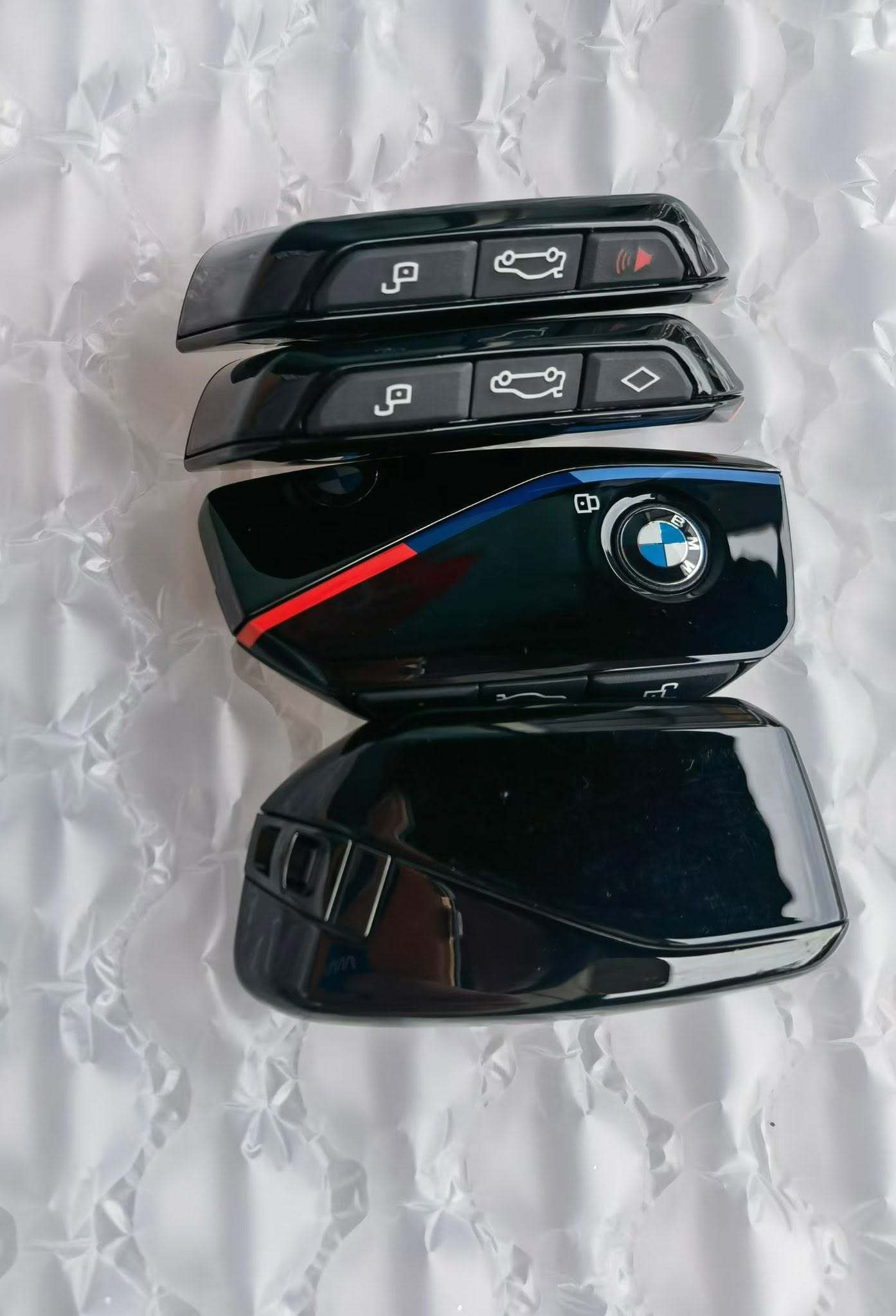 KEYDIY for BMW FEM , BDC , CAS4 , CAS4+ Smart Key Shell BMW U-Chassis 2021+ F/G chassis U-Shape 4-Button Only Key Case Wholesale MOQ 500PCS