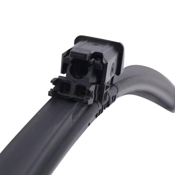 Mercedes Benz Water Spraying Windshield Wipers for Cold Weather Driving HEATTEC Technology