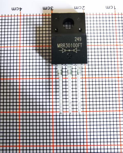 Low Forward Voltage Drop MBR30100FT TO-220F-3L 30A 100V  Schottky Diode MBR3040FT THRU MBR30200FT For High Power Supply