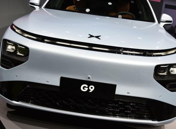 Xpeng G9 Luxury Large Size Electric SUV 5 Seater 702km Range 200km/H Max Speed