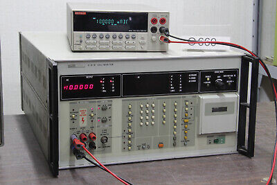 Fluke 5101B Voltage Current Calibrator , Multipurpose Power Meter Frequency