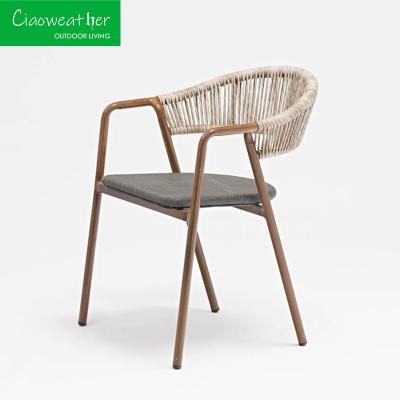 Meubles d'extérieur de bureau à domicile arrière en aluminium métallique patio en rotin Chaises de jardin ensemble pour général dans les meubles d'extérieur