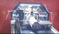 Máquina de processamento de perfis de alumínio DG-500 com corte e punção por serra