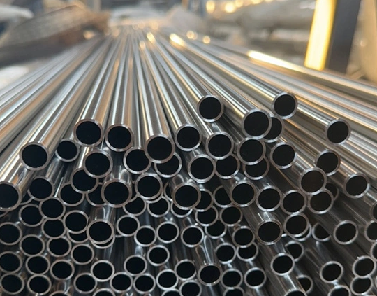 2B Surface Thin Wall Stainless Steel Pipe 201 304 316 316L Grade Length 3000 - 6000mm