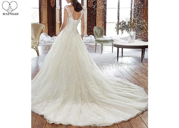 Sleeveless Long Tail Bridal Gown , Ivory Lace Wedding Dress Back Bandage Style