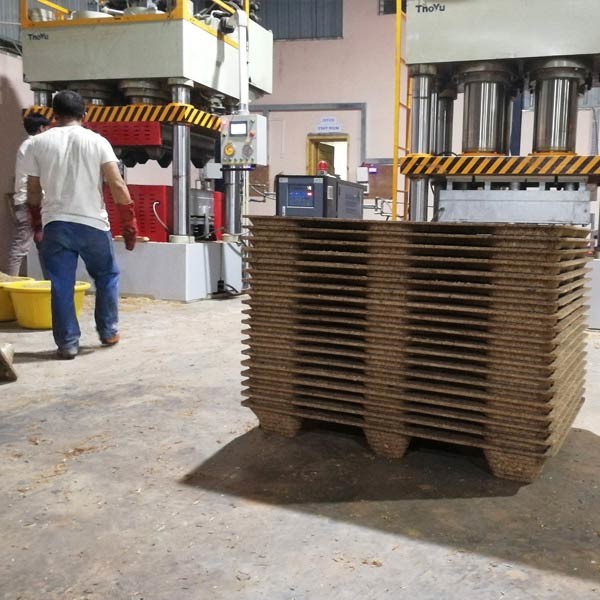 Fumigation Free Green Plants Fiber Wooden Pallet Making Machine