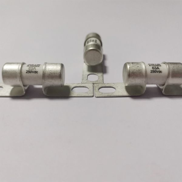 EV Fuse Link 15A to 100A 200V 250V DC with 33kA to 50kA Breaking Capacity for Electric Vehicles and Energy Storage Systems