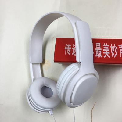 OEM wired learning headphone with sound reduction fashionable for children learning language in rotated ear covers