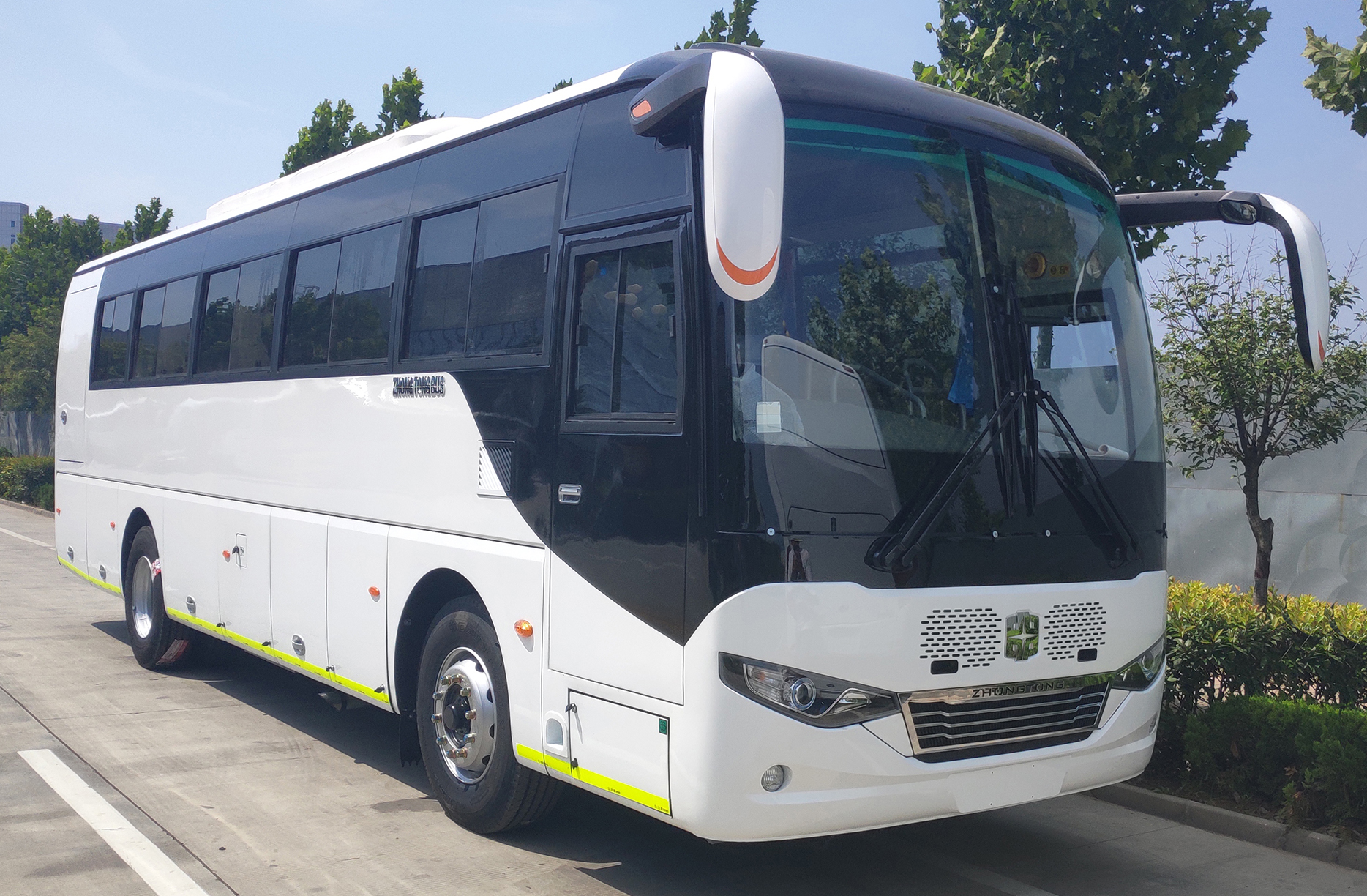 6 автобуса Zhongtong автошины мест LCK6108D двигателя 51 совершенно нового передних