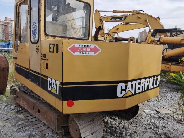                  7 Ton Mini Crawler Excavator, Preowned Caterpillar E70 Mini Track Excavator for Sale             