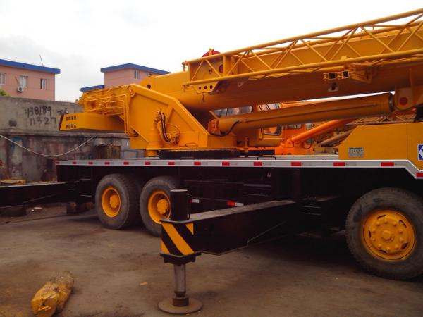 Used XCMG QY-70K TRUCK CRANE FOR SALE CHINA