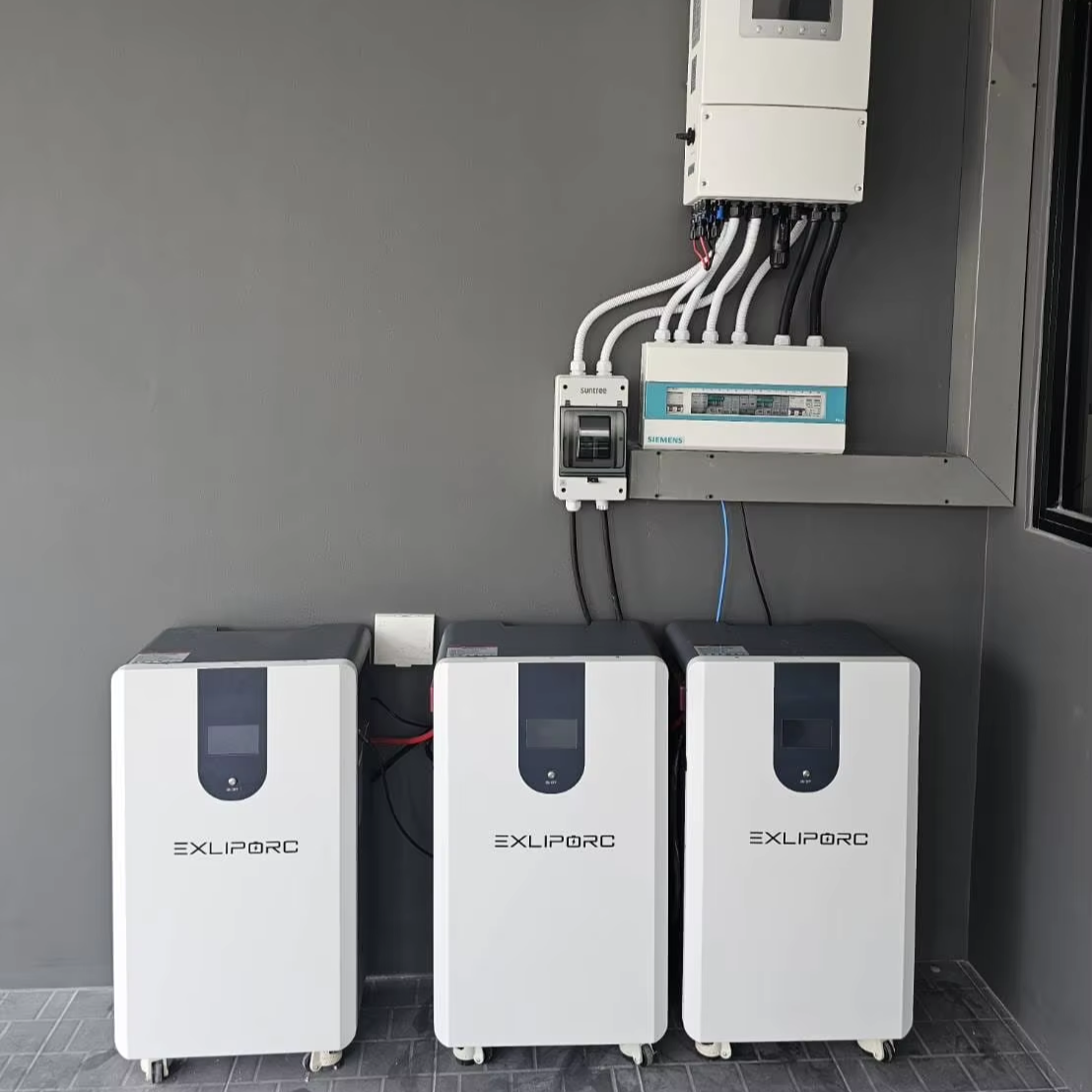 EXLIPORC 51.2V LiFePO4 Solar Battery Pack 15KWH 30KWH Hybrid Grid Wall-Mounted/Floor-Mounted System 300AH 600AH ESS Home Energy