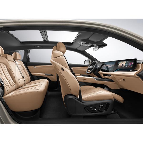 Ventana trasera eléctrica y tanque de combustible Capacidad 50-80L Changan CS75 PLUS 1.5T SUV con 5 asientos 5 puertas panorámicas techo solar