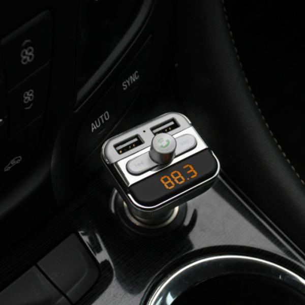 Built - In Microphone Bluetooth Car Charger Remote Controller Support TF Card Music