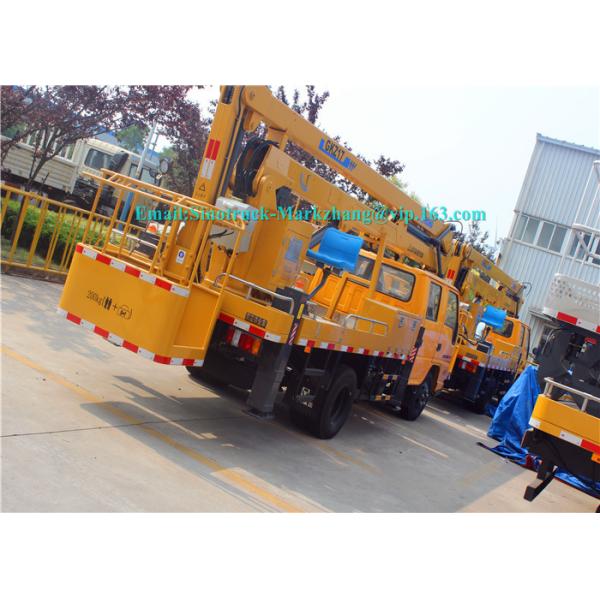 XCMG 14/17/20m Elevating Platform Truck / Man Lift Boom Truck 3 People Seating :
