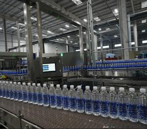 42,000 BPH のボトル水生産のためのボトル水バッファーゾーン