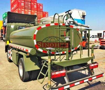 1000 - 1200 Gallons Army Water Truck , 4x2 / 4x4 Drive Type Water Sprinkler Truck