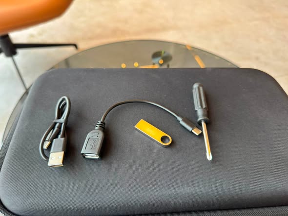 Sixpence CCS2 to GBT Adapter 400A Waterproof Level 3 EV Charger High-Current Fast Charging Connector for New Energy Vehicles
