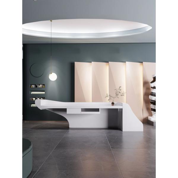 White Lacquered Fiberglass Reception Desk For Hotel Lobby Beauty Salon