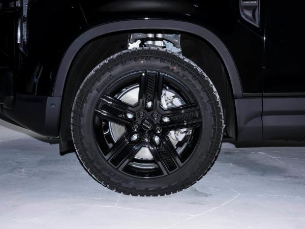 Ji Shi 01 Versão SUV de 7 lugares Serviço profissional Tipo de combustível elétrico