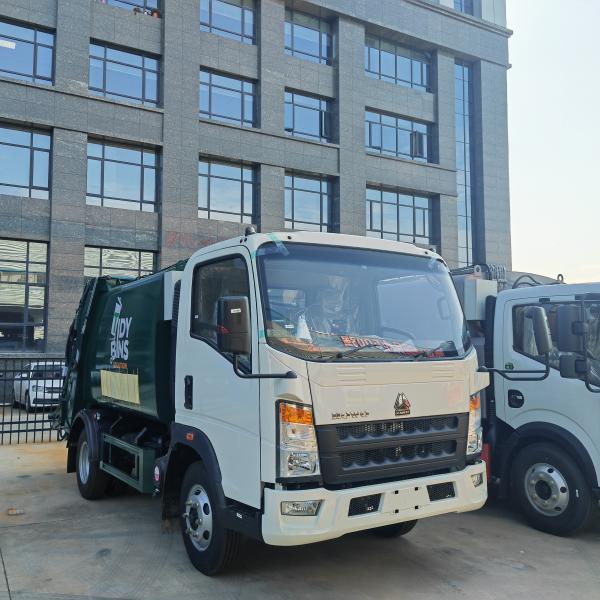 Sinotruck Howo Benne basculante droite Robuste Camion poubelle compacteur