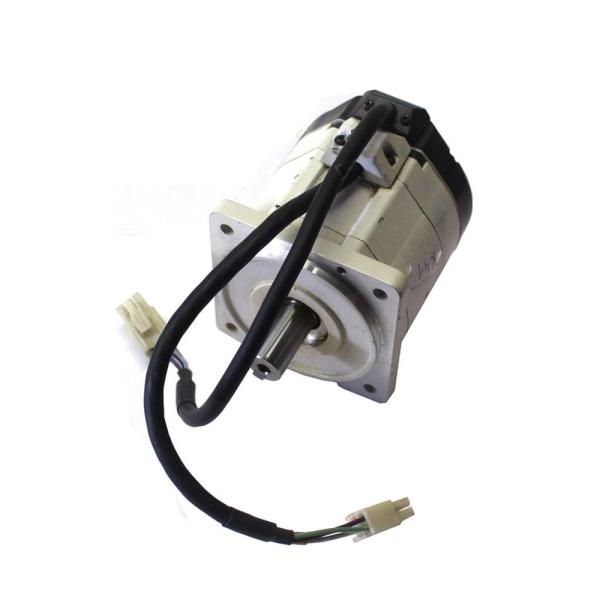R88M-GP10030T-Z AC Servomotor With ABS/INC OMRON Encoder Flat-Style 100W 200 VAC Without Key / Without Brake 3000rpm